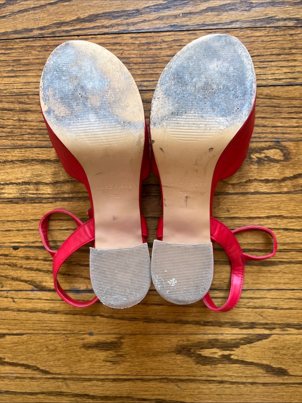 Marc Fisher Red Platform Heels- 7.5 - Picture 8 of 12